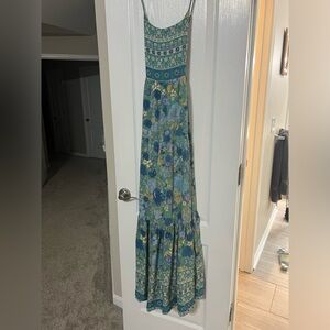 Lulus maxi dress